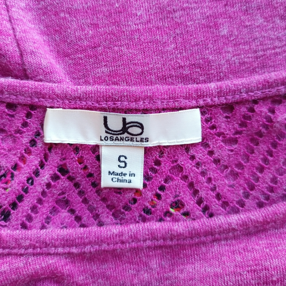 Ya Los Angeles Women's Pink Relaxed Batwing Sleeve Crochet Top - Picture 15 of 16